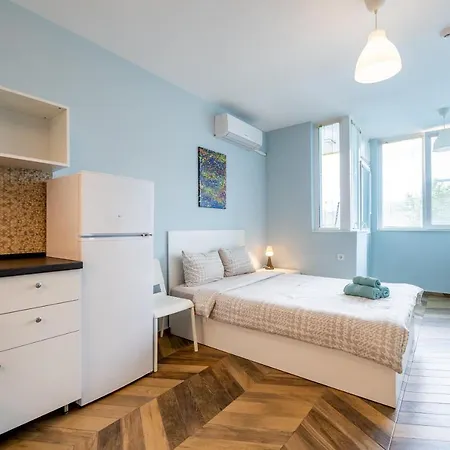 Apartment Cozy Little In Studentski Grad