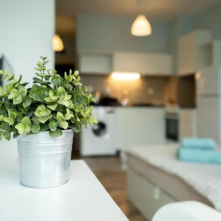 Cozy Little In Studentski Grad Sofia