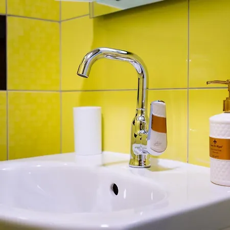 Cozy Little In Studentski Grad Apartment Sofia