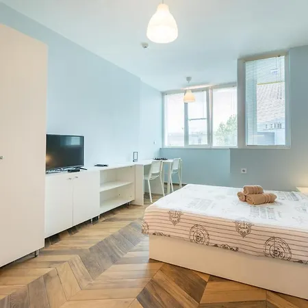 Cozy Little In Studentski Grad Διαμέρισμα Σόφια